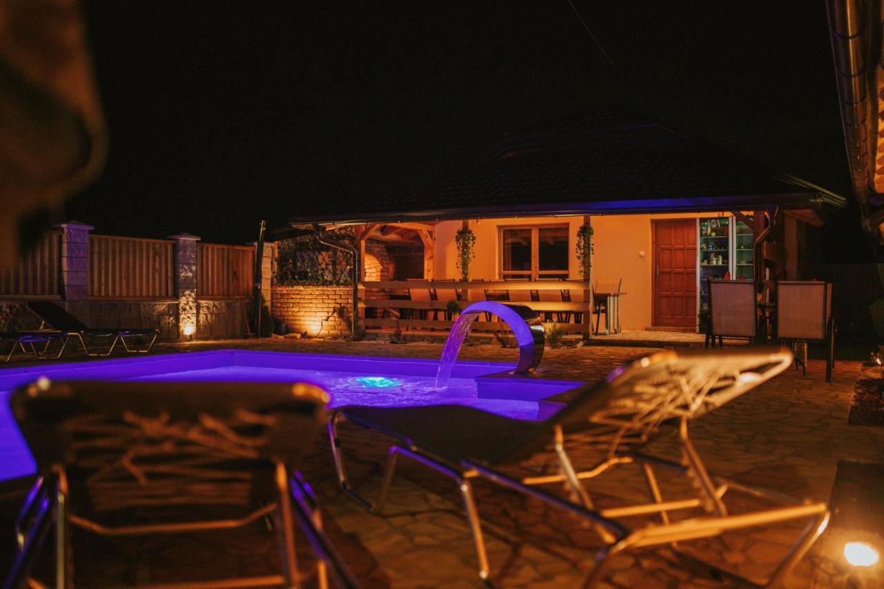 Villa Cartagena & *
